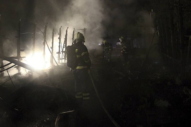 Požár motorestu v Dolním Dvořišti.