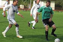 OP muži – 6. kolo (5. hrané): FK Spartak Kaplice B (zelené dresy) – FK Dynamo Vyšší Brod 11:2 (4:0). Foto: Libor Granec