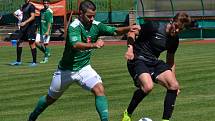 Fotbalová příprava: FK Slavoj Český Krumlov (zelené dresy) - TJ Olešník 1:2 (0:1).