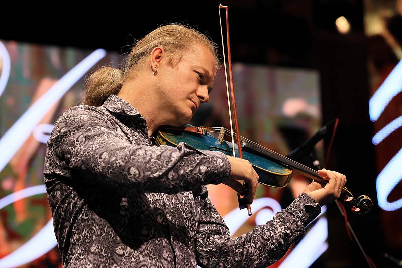 Pavel Šporcl s muzikanty Prague Philharmonia se na večeru věnovanému Bachovi postarali o skvělý zážitek.