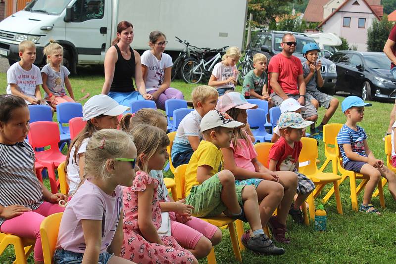 Křemežské loučení s létem v areálu u školy.