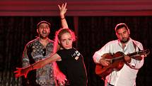 Cigánští Diabli představili v rámci Mezinárodního hudebního festivalu Český Krumlov svoje pojetí tragického milostného příběhu Carmen.