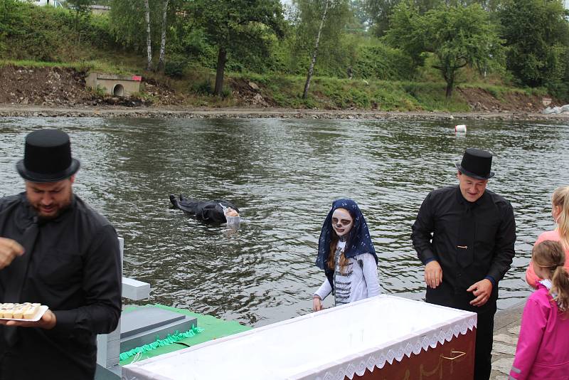 Kuriózní plavidla se jako vždy svým tvůrcům skvěle podařila.