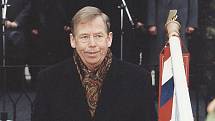 Od roku 1989 navštívil Václav Havel coby prezident Český Krumlov hned pětkrát. Snímek je z roku 2002.