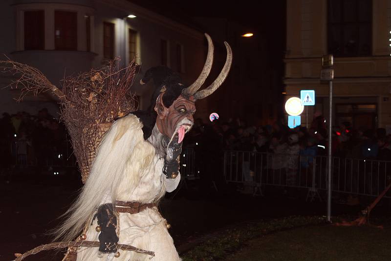 Krampus show v Kaplici v roce 2017.