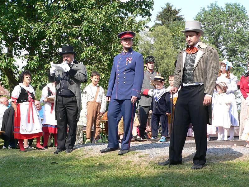 Oslava 190 let koněspřežné stanice z Českých Budějovic do Lince. 