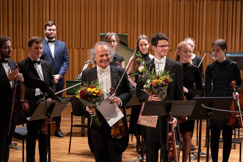 Mezinárodní hudební festival Český Krumlov 2022.  Václav Hudeček a mladí talenti.