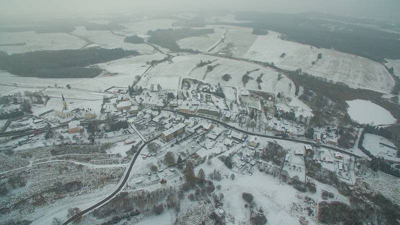 První letošní sníh ve Světlíku.
