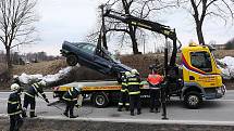Vážná dopravní nehoda osobního automobilu u Velešína.