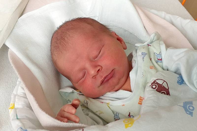 Hana Chytková je maminkou novorozené Elišky Chytkové. Narodila se 3. 9. 2019 v 18.45 h. Váha po porodu ukazovala 3,17 kg. Žít bude v Lomnici nad Lužnicí.