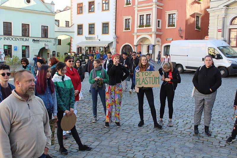 Českokrumlovští studenti se 20. září 2019 přidali k celosvětové stávce za klima.