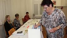 V Besednici měli v pátek večer před uzavřením volebním místnosti volební účast 40 procent.