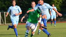 Ondrášovka KP muži – 2. kolo: FK Slavoj Český Krumlov (zelené dresy) – FK Protivín 1:0 (1:0).