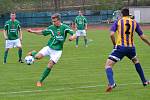 Česká divize (skupina A) - 22. kolo: FK Slavoj Český Krumlov (zelené dresy) - Senco Doubravka 1:1 (0:1), na penalty 4:3.