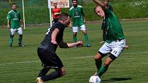 Fotbalová příprava: FK Slavoj Český Krumlov (zelené dresy) - TJ Olešník 1:2 (0:1).