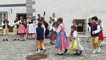 Folklórní soubor Jitřenka přivezl s sebou do Českého Krumlova velikonoční atmosféru.