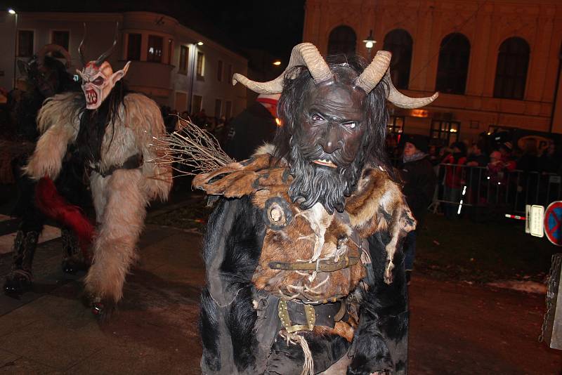 Krampus show v Kaplici si užívali diváci i účinkující.