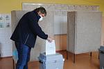 Sněmovní volby 2021 v Českém Krumlově v 7. okrsku, jehož volební místnost v je krumlovské ZŠ T. G. Masaryka.