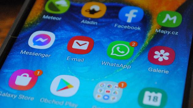Podvodníci okradli prodávající přes aplikaci WhatsApp. Ilustrační foto