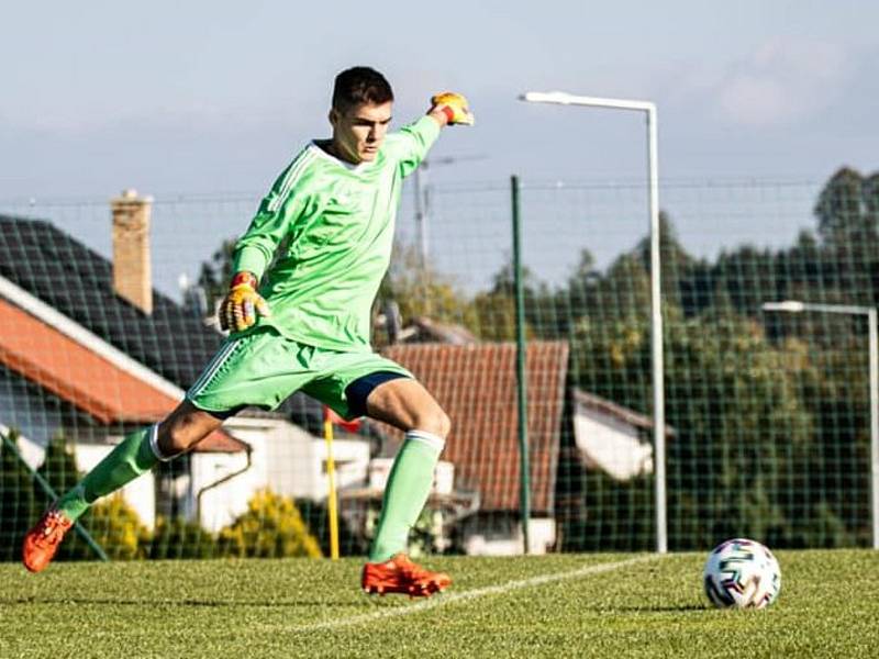 Fotbalisté Dolního Dvořiště (v černých dresech) doma deklasovali Sedlec 7:2. Foto: Adéla Bršťáková