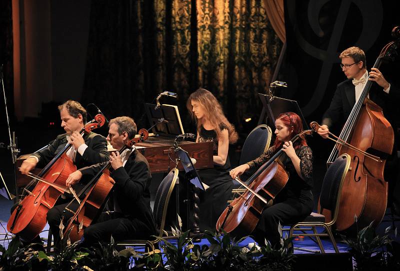 Pavel Šporcl s muzikanty Prague Philharmonia se na večeru věnovanému Bachovi postarali o skvělý zážitek.