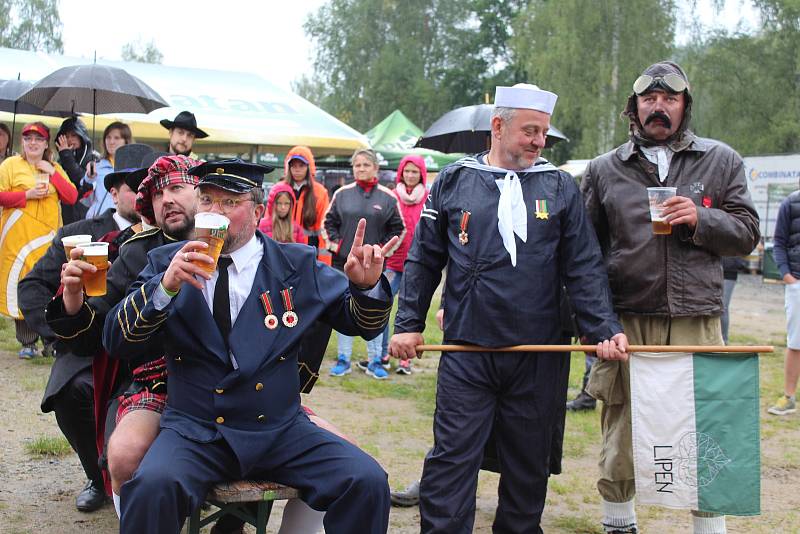 Kuriózní plavidla se jako vždy svým tvůrcům skvěle podařila.