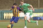 Česká divize (skupina A) - 19. kolo: FK Slavoj Č. Krumlov (v zeleném) - Senco Doubravka 1:1 (1:1), na penalty 1:3.