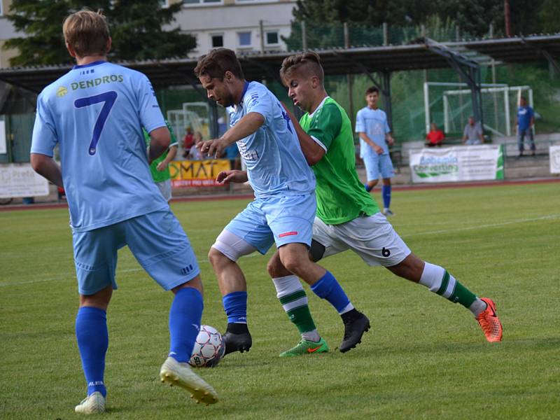 Ondrášovka KP muži – 2. kolo: FK Slavoj Český Krumlov (zelené dresy) – FK Protivín 1:0 (1:0).