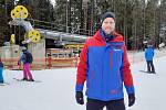 Ve Skiareálu Lipno zahájili v neděli 5. prosince 2021 další lyžařskou sezónu. Na snímku ředitel areálu Matěj Kratochvíl.