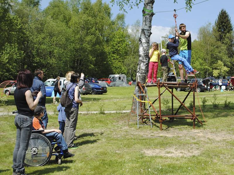 Zahájení sezóny a dračí lodě na Lipně. 