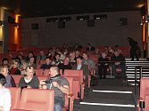 Kaplické kino v uplynulém roce upravilo promítací sál a pozměnilo promítací doby. Vyšlo tak divákům vstříc a ti zareagovali. Návštěvnost stoupá.