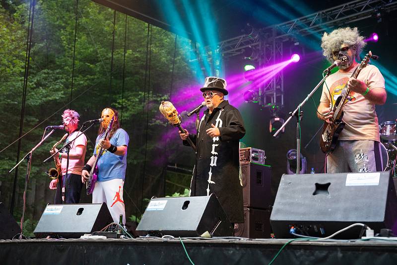 Rock fest Hořice tradičně rozezněl hořický letní amfiteátr.