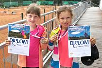 Nejmenší tenisté krumlovského LTC z kategorie „bejbíků“ byli při přeborech v Třeboni hodně vidět.