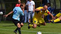 I.B třída (skupina A) - 5. kolo (4. hrané): SK Zlatá Koruna (modré dresy) - Vltavan Loučovice 1:1 (0:1).