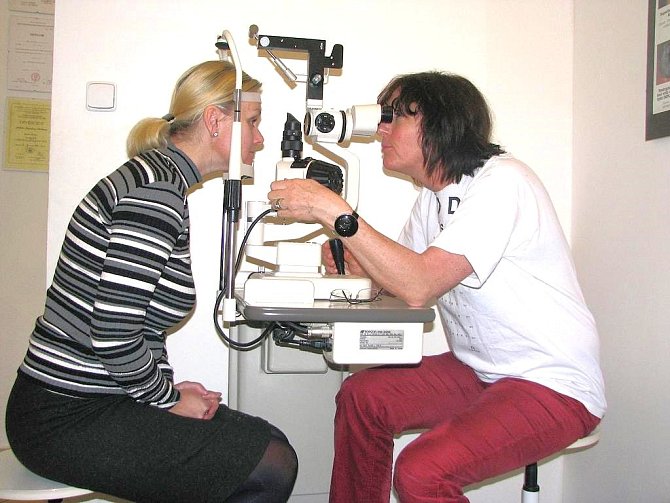 Pacienti z Krumlovska musí očního lékaře hledat jinde v kraji. Ilustrační foto.