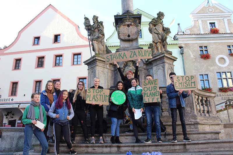 Českokrumlovští studenti se 20. září 2019 přidali k celosvětové stávce za klima.