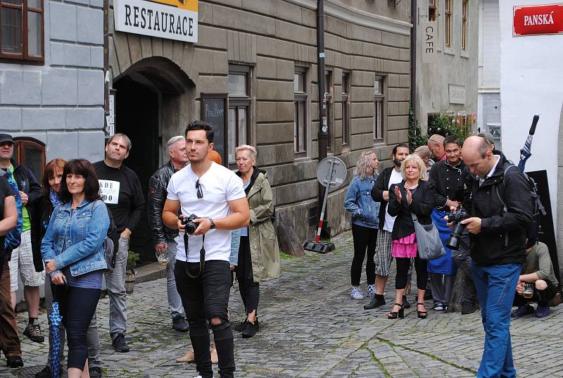 Soukenická žije! Český Krumlov slaví slunovrat.