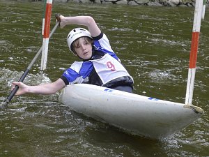 Jihočeské prvenství českokrumlovského Jana Klímy mezi dorostenci na singlkanoi podtrhl druhým místem jeho oddílový kolega Vojtěch Skořepa (na snímku).