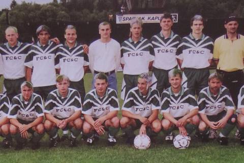 Fotbal v Kaplici píše stoletou historii. Slavná sezona 1998/99 - přeborník kraje a postupující do divize.