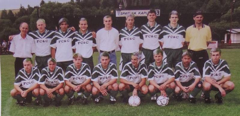 Fotbal v Kaplici píše stoletou historii. Slavná sezona 1998/99 - přeborník kraje a postupující do divize.