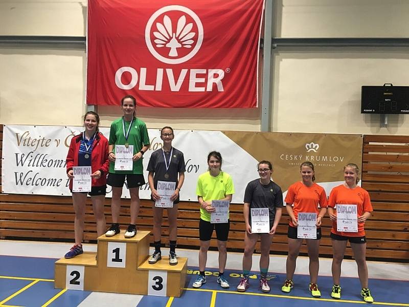 Mladí krumlovští badmintonisté se utkali mezi sebou v oddílové soutěži.