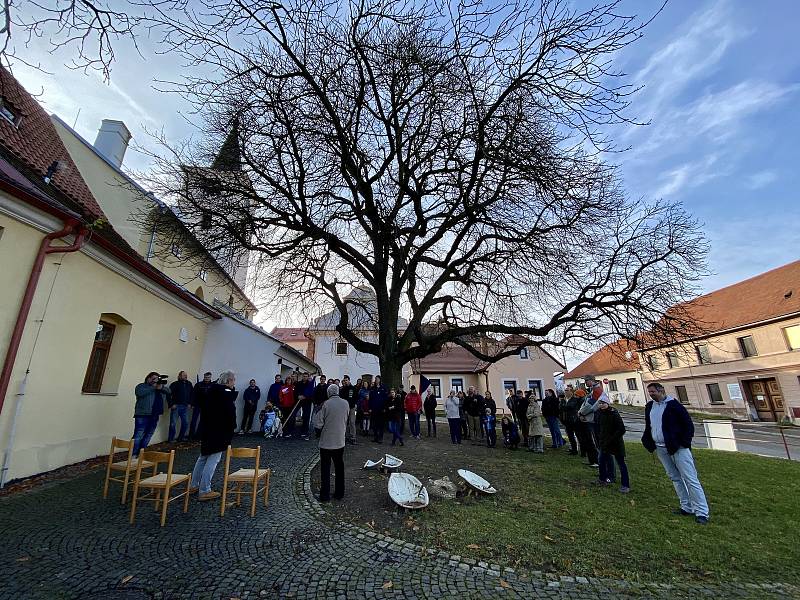 Setkání občanů Velešína za svobodu.