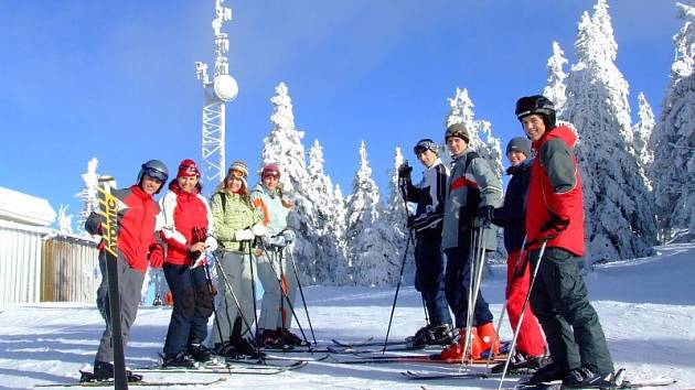 Den otevřených dveří připravily na dnešek zejména pro žáky devátých tříd a jejich rodiče Gymnázium a Střední odborná škola ekonomická v Kaplici. Pro všechny zájemce otevře škola své dveře od 15.30 hodin.