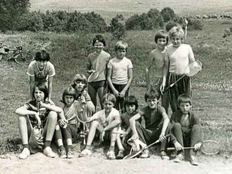 Soustředění krumlovské mládeže ve Chvalšinách (rok 1977).