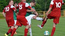 OP muži - 21. kolo: TJ Smrčina Horní Planá (zelené dresy) - Sokol Křemže 2:0 (1:0).