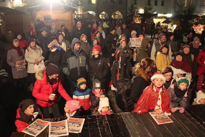 Česko zpívá koledy 2019 v Českém Krumlově.