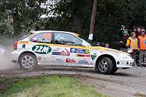 První společný start si Jan Jakubec s Pavlem Kacerovským (na snímku z Rally Příbram 2008) odbyli loni právě na Valašce. Na předposlední vložce ale spadli s autem do lesa a museli odstoupit. Jak se při společném návratu na Valašsko povede letos?