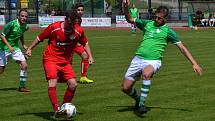 Fortuna Divize A - 25. kolo: FK Slavoj Český Krumlov (zelené dresy) - SK Klatovy 2:1 (1:0).