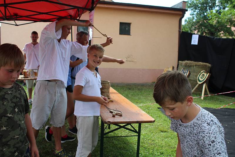 Staročeská pouť pobavila v sobotu návštěvníky Chlumu u Křemže.