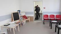Porodnice včetně novorozeneckého a dětského oddělení a gynekologie jsou přestěhované do nových prostor českokrumlovské nemocnice.